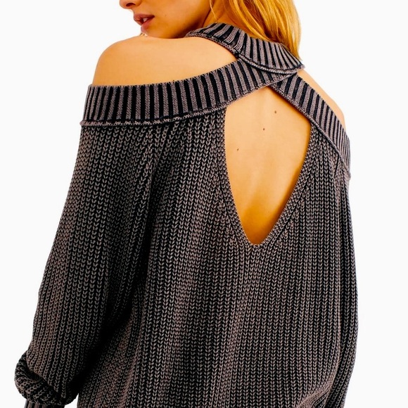 ⭐️BOGO FREE⭐️FREE PEOPLE "Half Moon" EUC Halter Sweater Grunge Distressed S - Picture 11 of 11